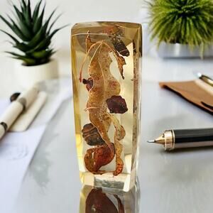 VINTAGE Lucite Flower Pod Paperweight Decor MCM FAST SHIP 1909-35